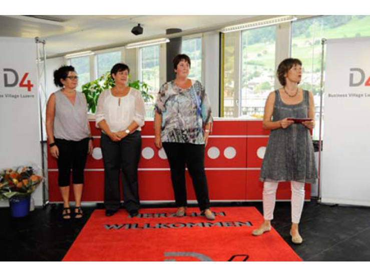 Laudatio von Astrid Krummenacher-Slamanig Laudatio von Astrid Krummenacher-Slamanig